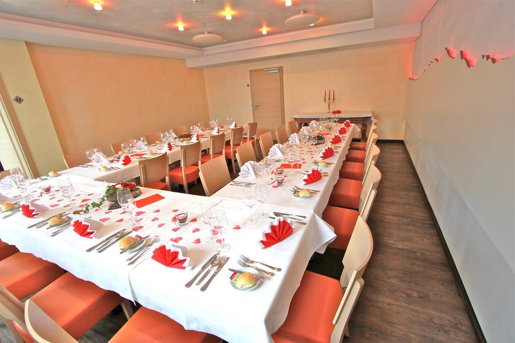 Boutique Und Bier Hotel Des Alpes 费施 外观 照片