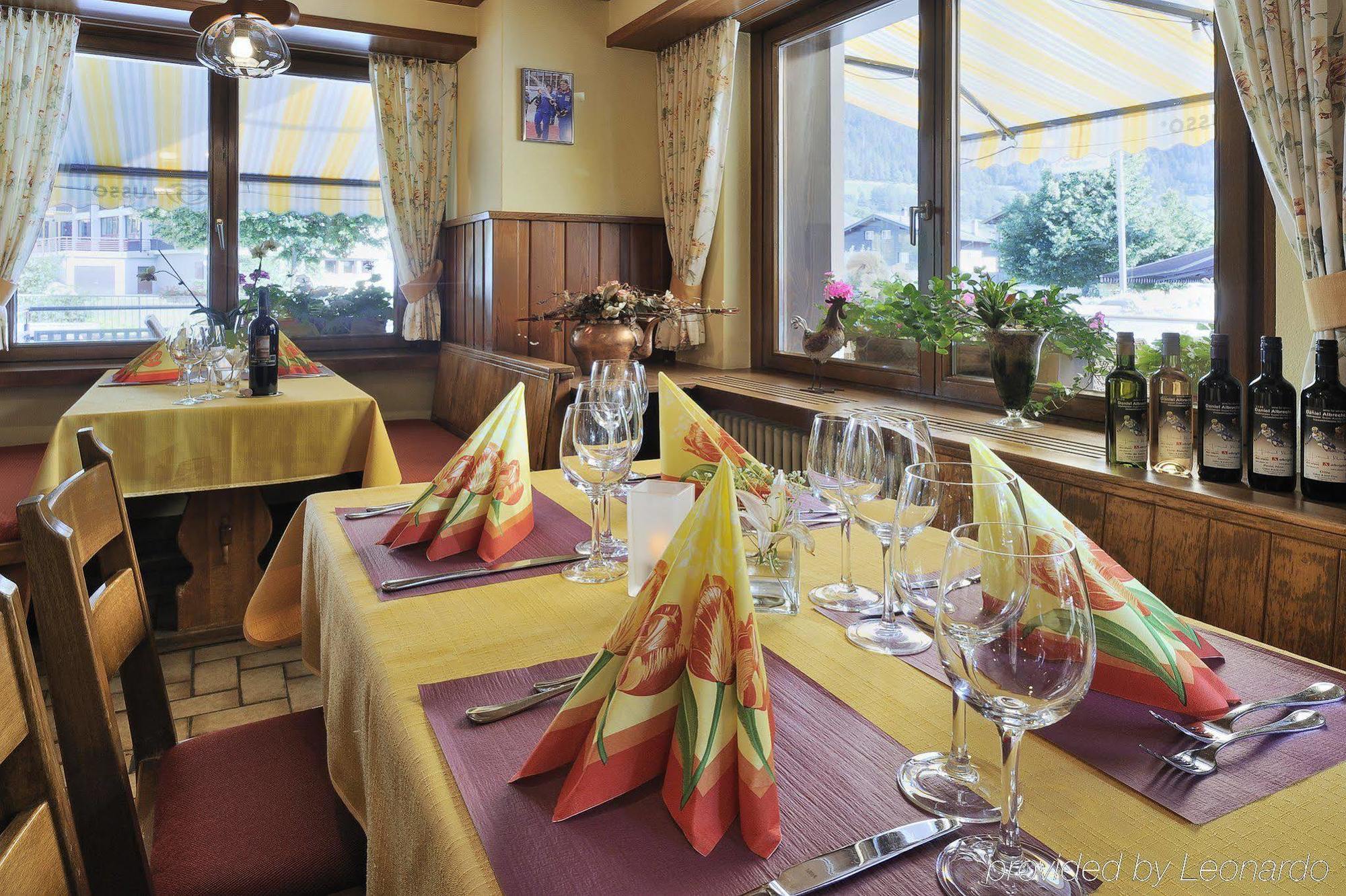 Boutique Und Bier Hotel Des Alpes 费施 餐厅 照片